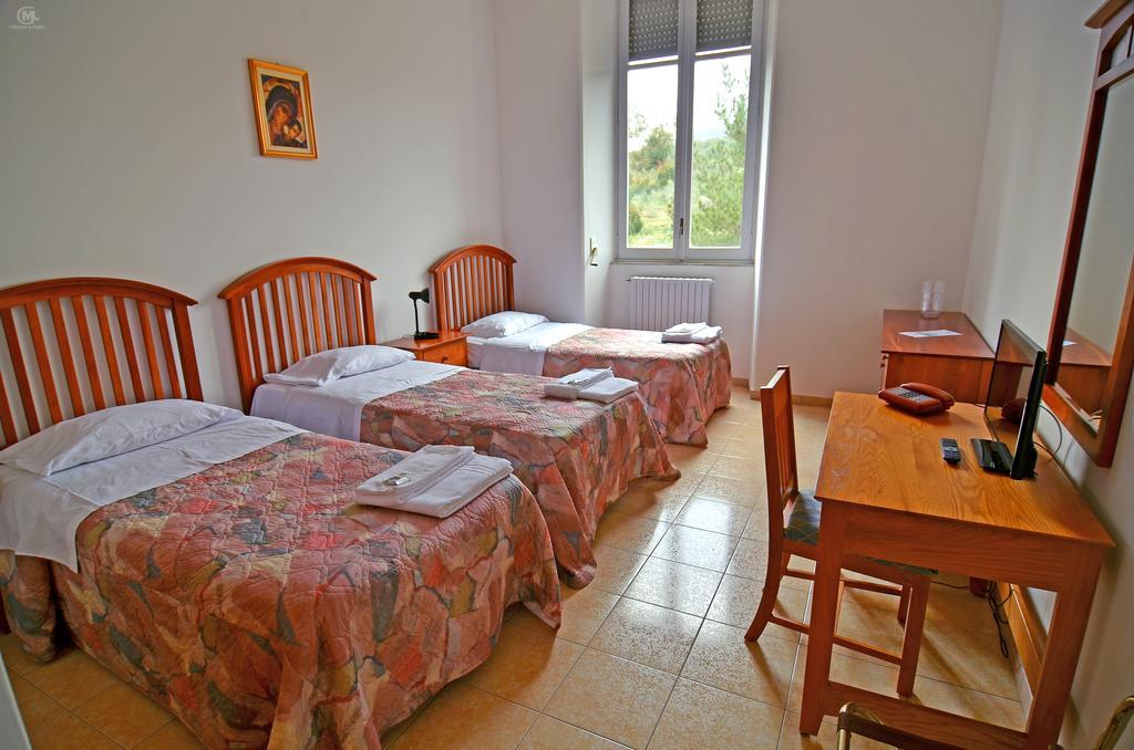Casa San Tommaso Hotel Linguaglossa Buitenkant foto