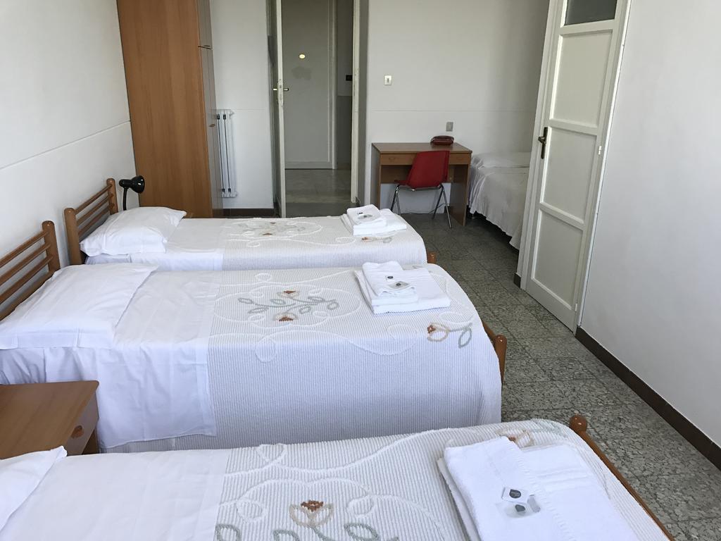 Casa San Tommaso Hotel Linguaglossa Kamer foto