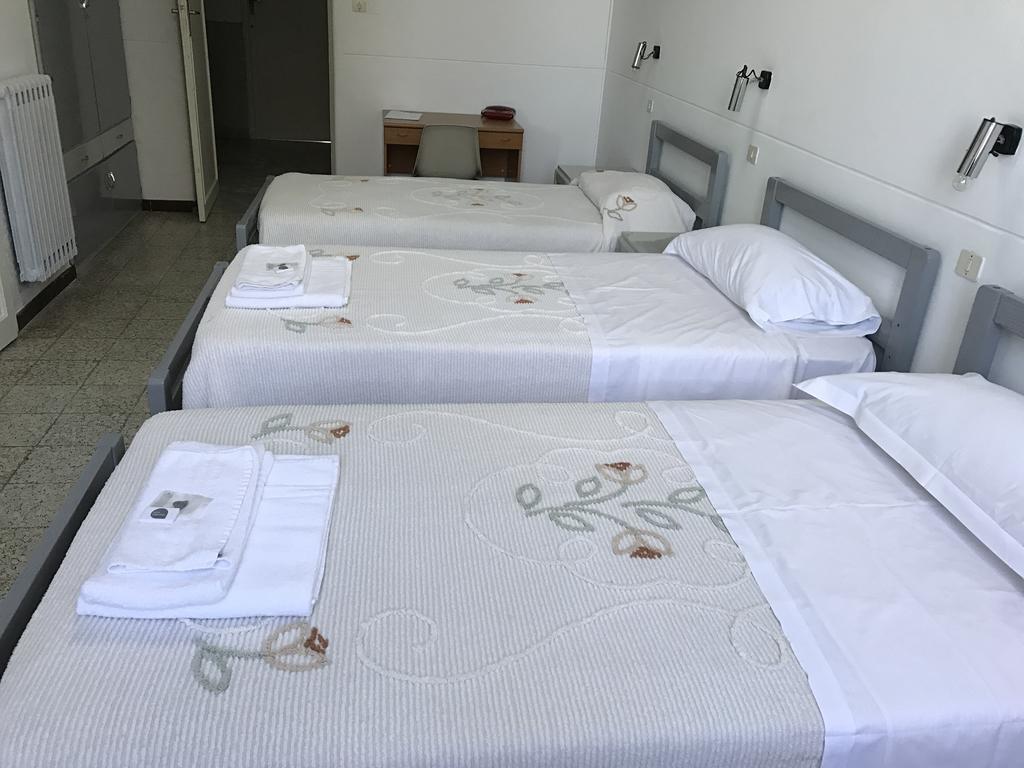 Casa San Tommaso Hotel Linguaglossa Kamer foto